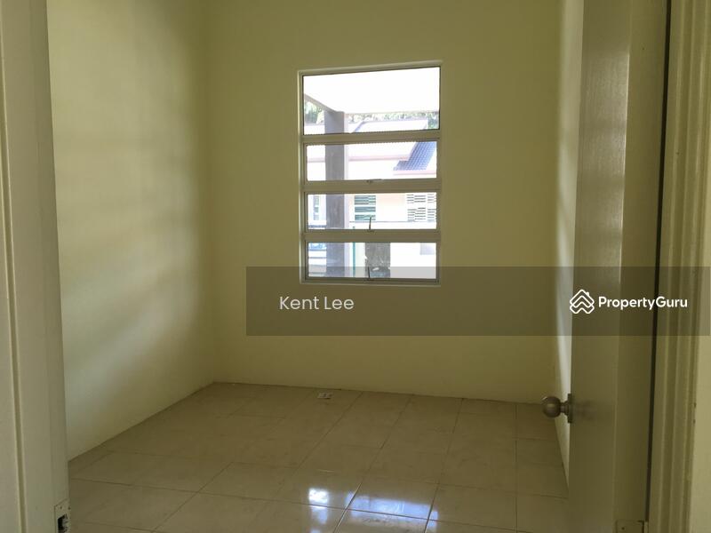 Untuk Dijual - PEMAJU: FULL Loan REBAT 38K CASH Back 5K 20x64 4 Bilik FREEHOLD FREE Legal Pulau Indah Sg Kembong